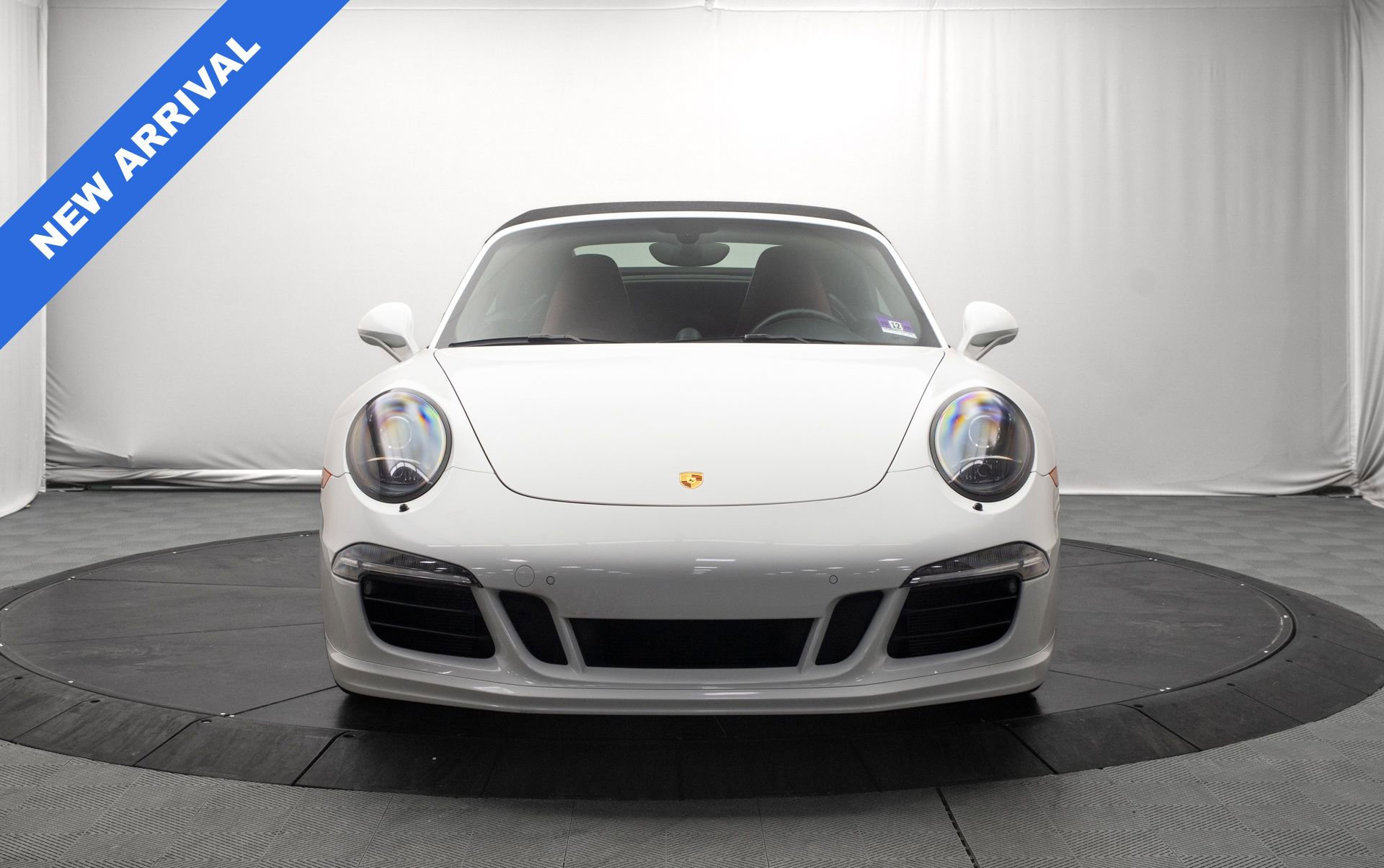 Used 2016 Porsche 911 Carrera GTS RWD image 17