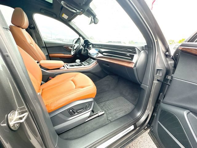 Used 2025 Audi Q7 2.0T Premium Plus w/ Premium Plus Package AWD/4WD image 30