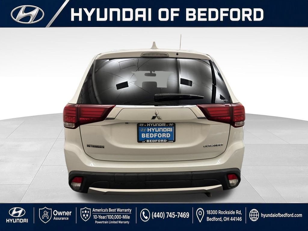 Used 2017 Mitsubishi Outlander ES AWD/4WD image 8