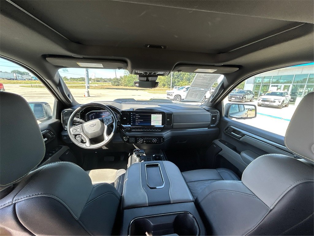 Used 2022 Chevrolet Silverado 1500 ZR2 w/ Technology Package image 23