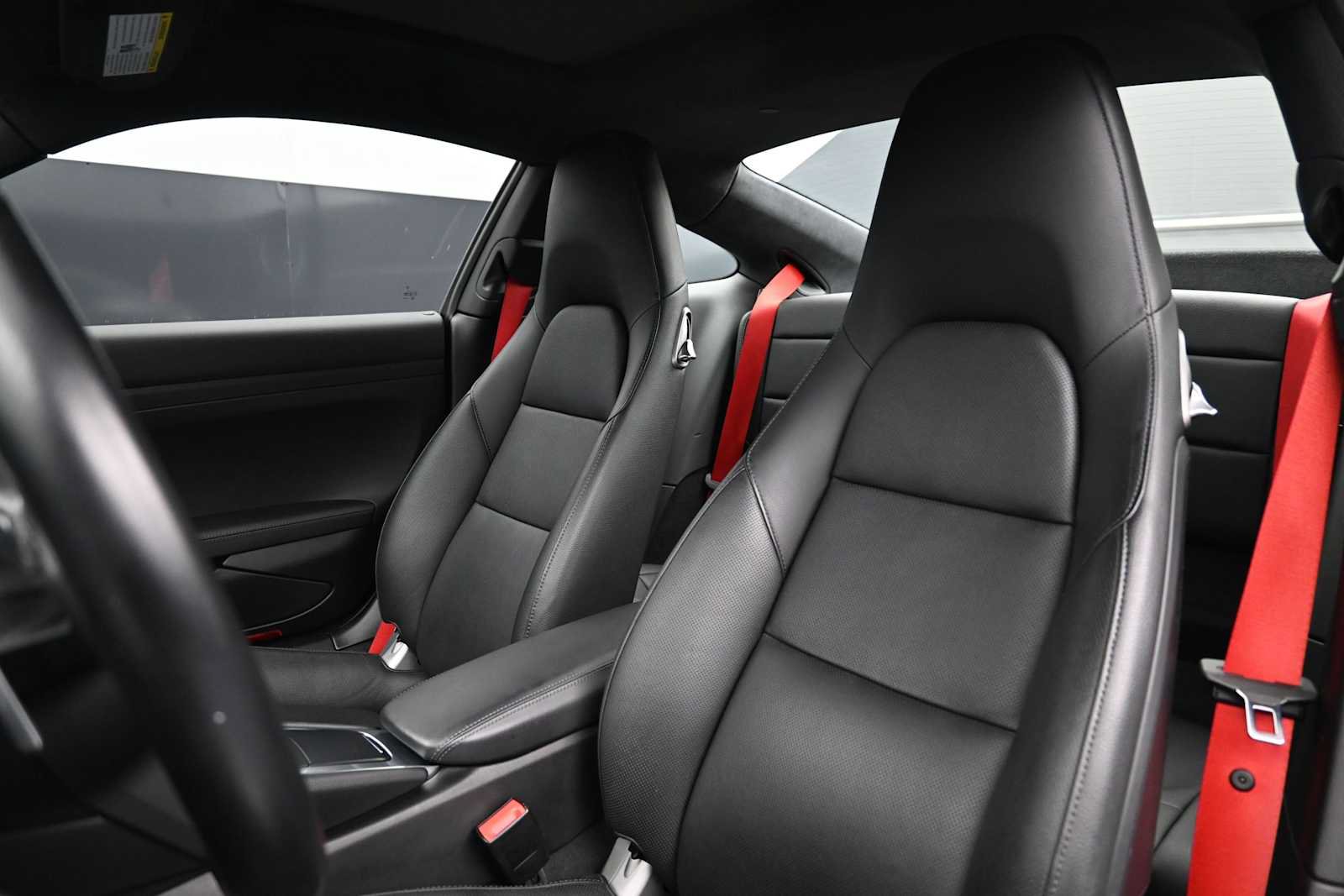 Certified 2018 Porsche 911 Carrera S RWD image 5