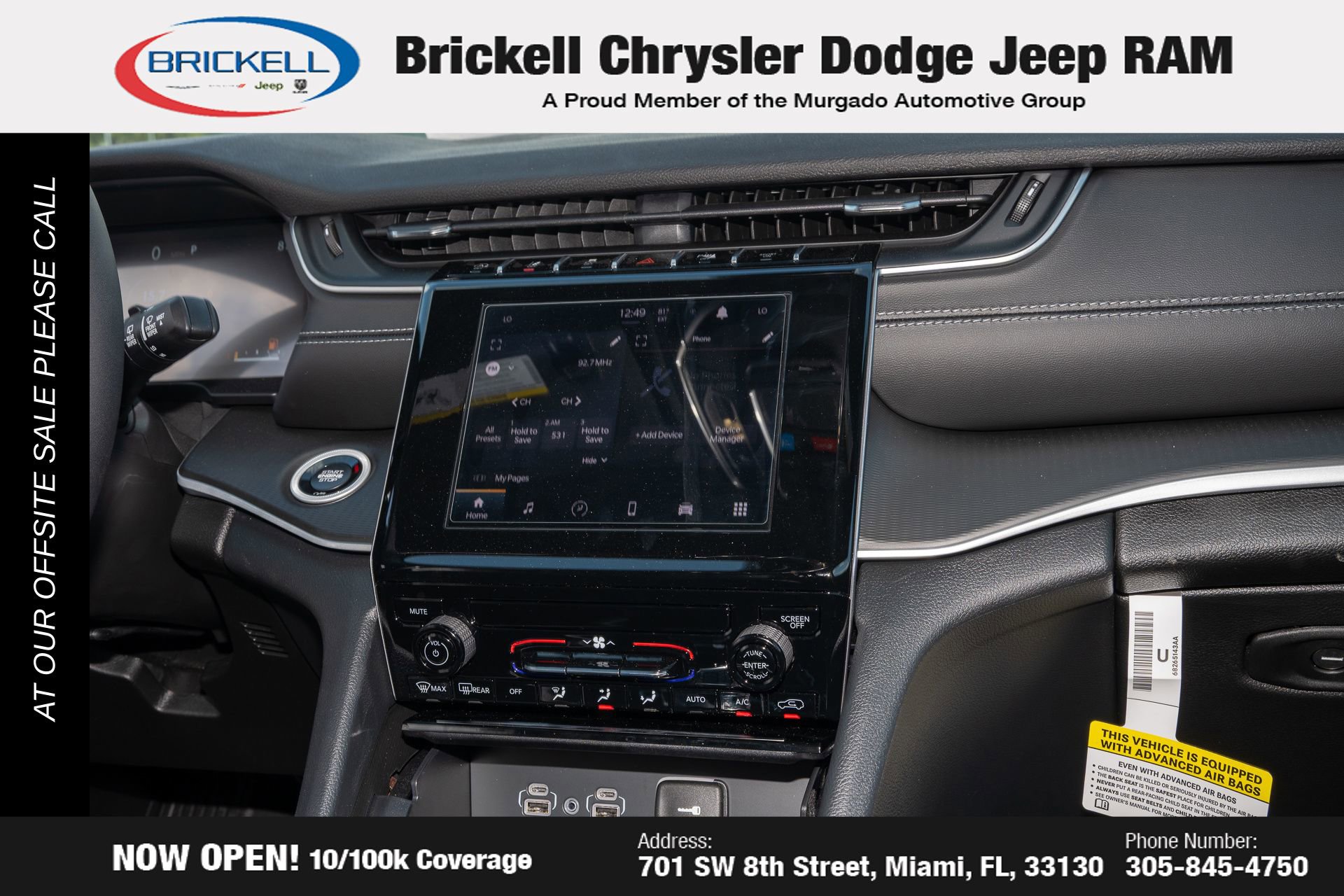 Used 2025 Jeep Grand Cherokee Laredo image 21