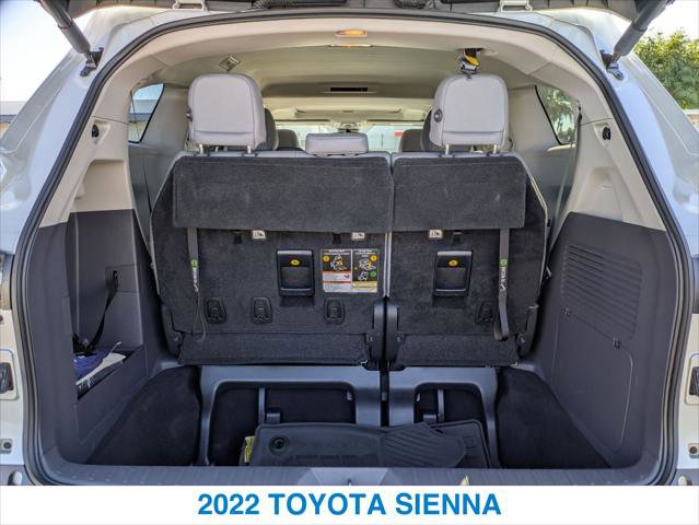 Used 2022 Toyota Sienna XLE image 23