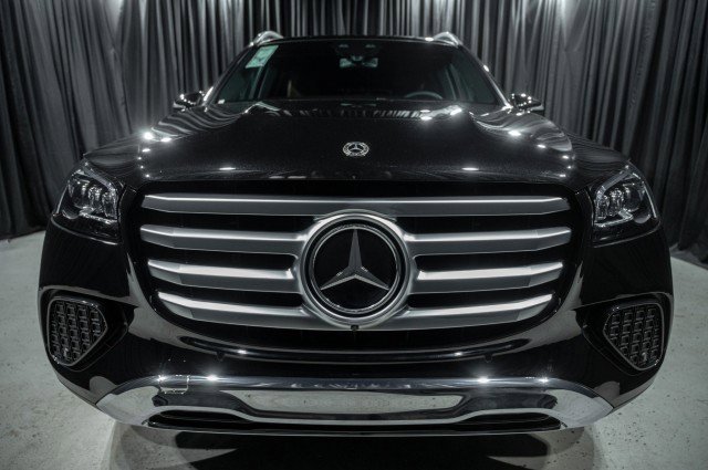 Certified 2026 Mercedes-Benz GLS 450 4MATIC image 2