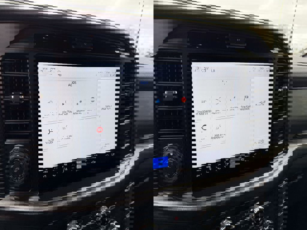 New 2026 Ford F150 Lariat w/ Equipment Group 502A High image 24