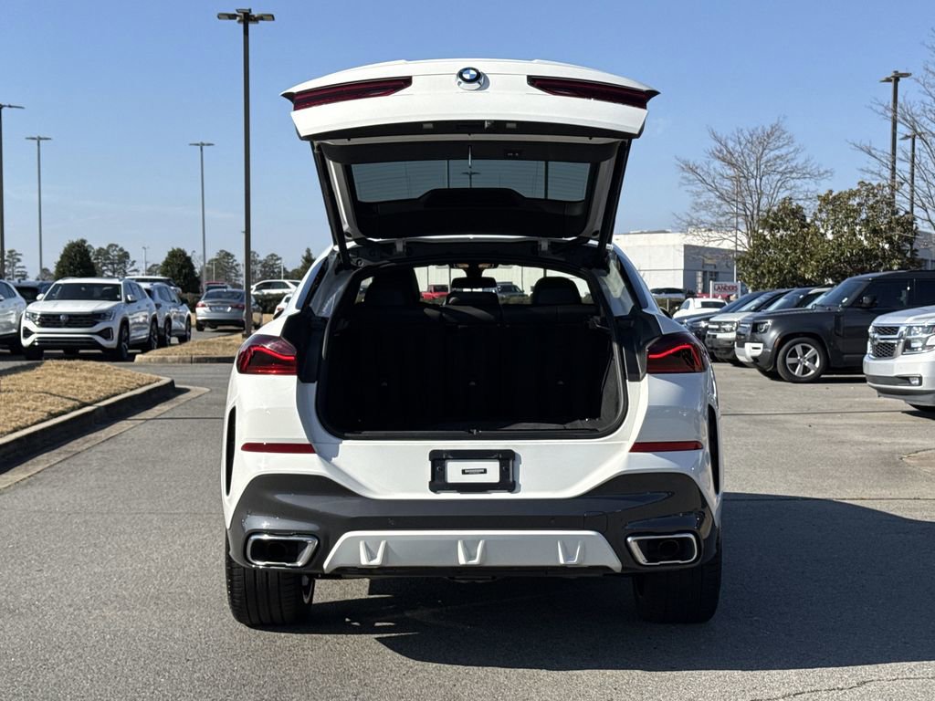 Used 2020 BMW X6 xDrive40i w/ M Sport Package image 15