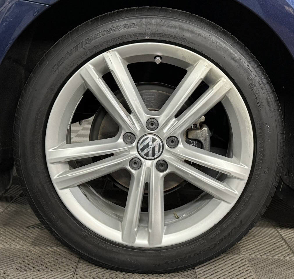 Used 2015 Volkswagen Passat 1.8T SE FWD image 24