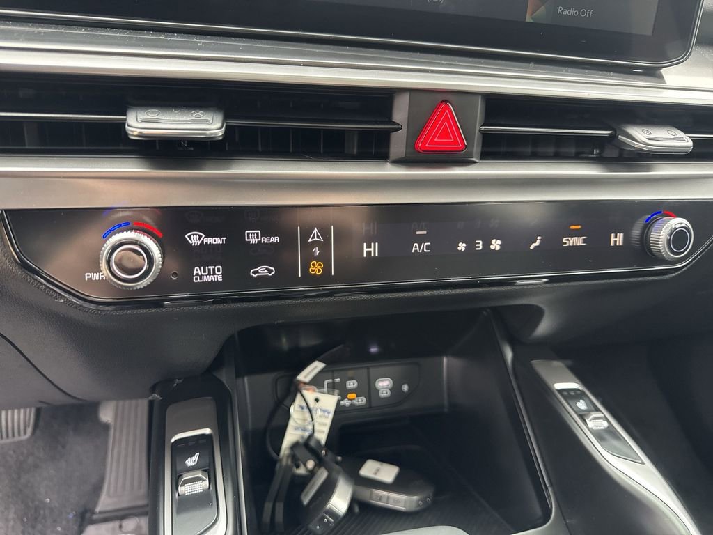 New 2026 Kia Sorento S w/ S Panoramic Sunroof Package FWD image 19