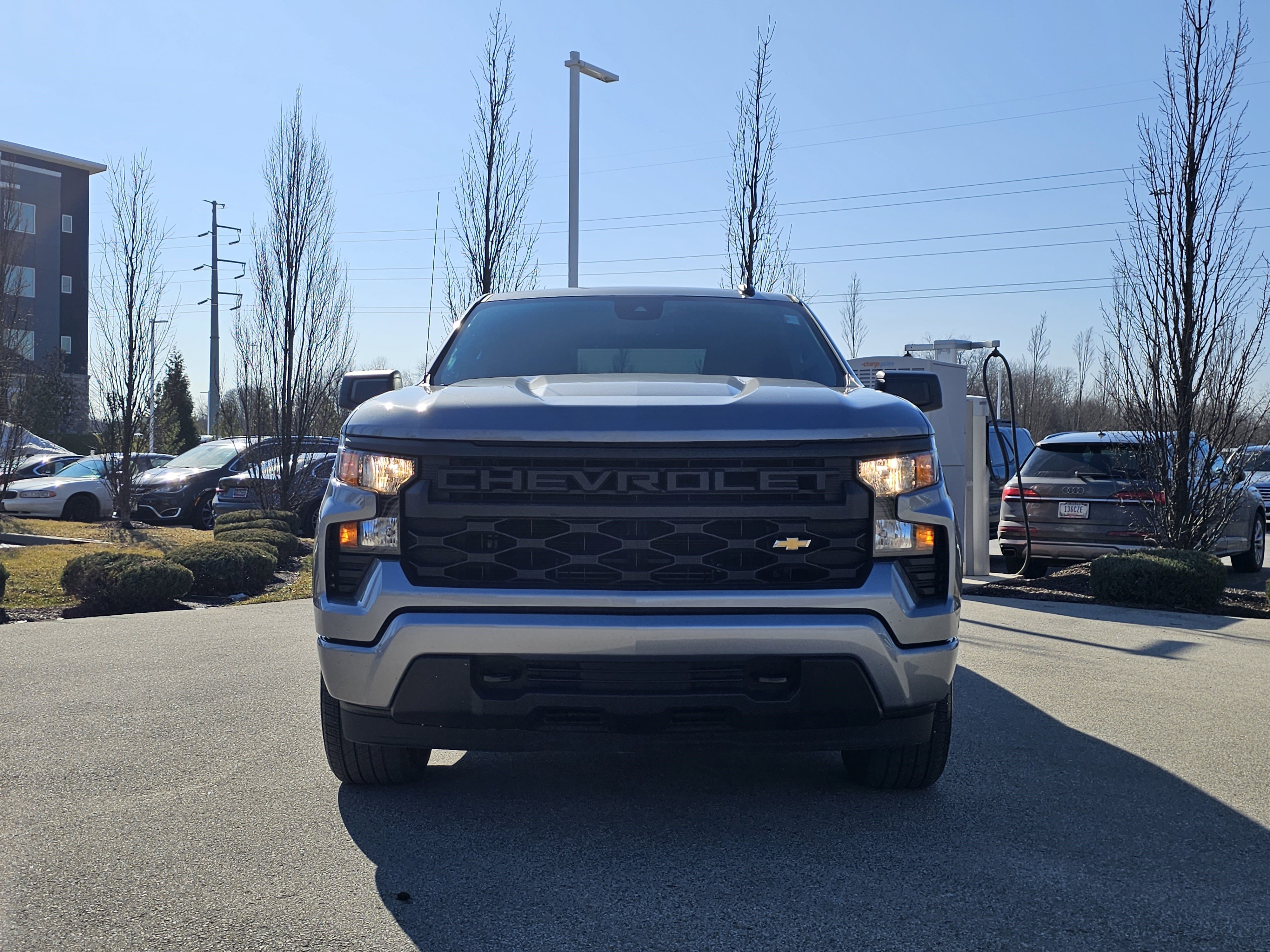 Used 2023 Chevrolet Silverado 1500 Custom image 5