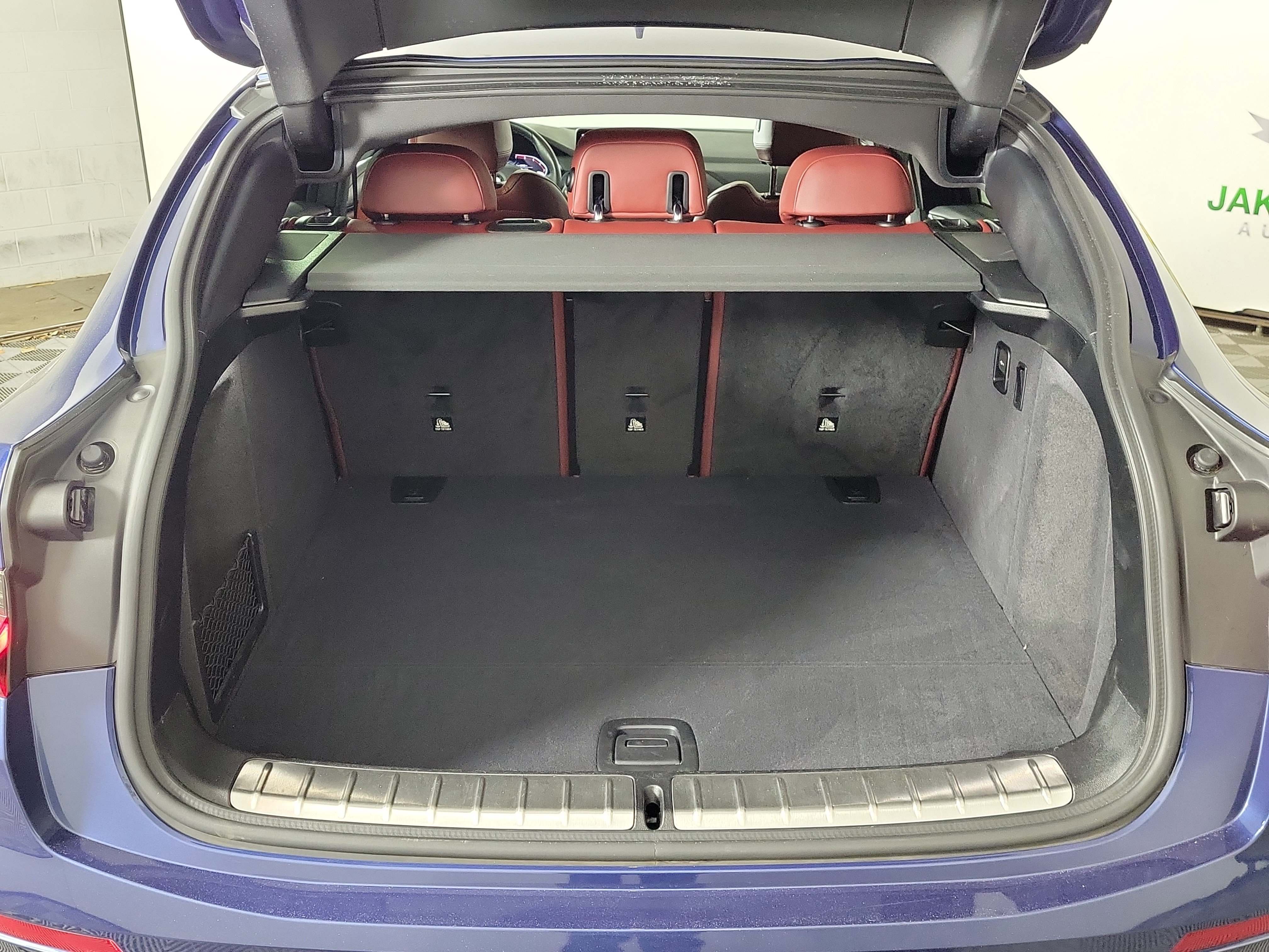 Certified 2023 BMW X4 xDrive30i w/ Premium Package image 25