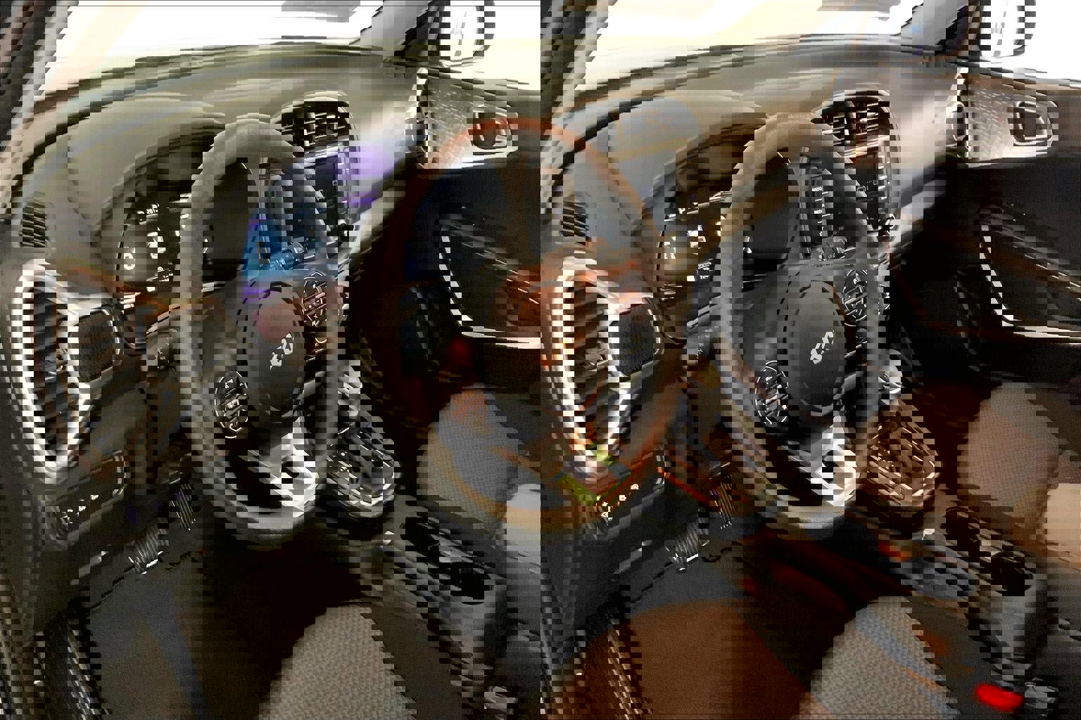 Certified 2025 Kia Soul LX image 14