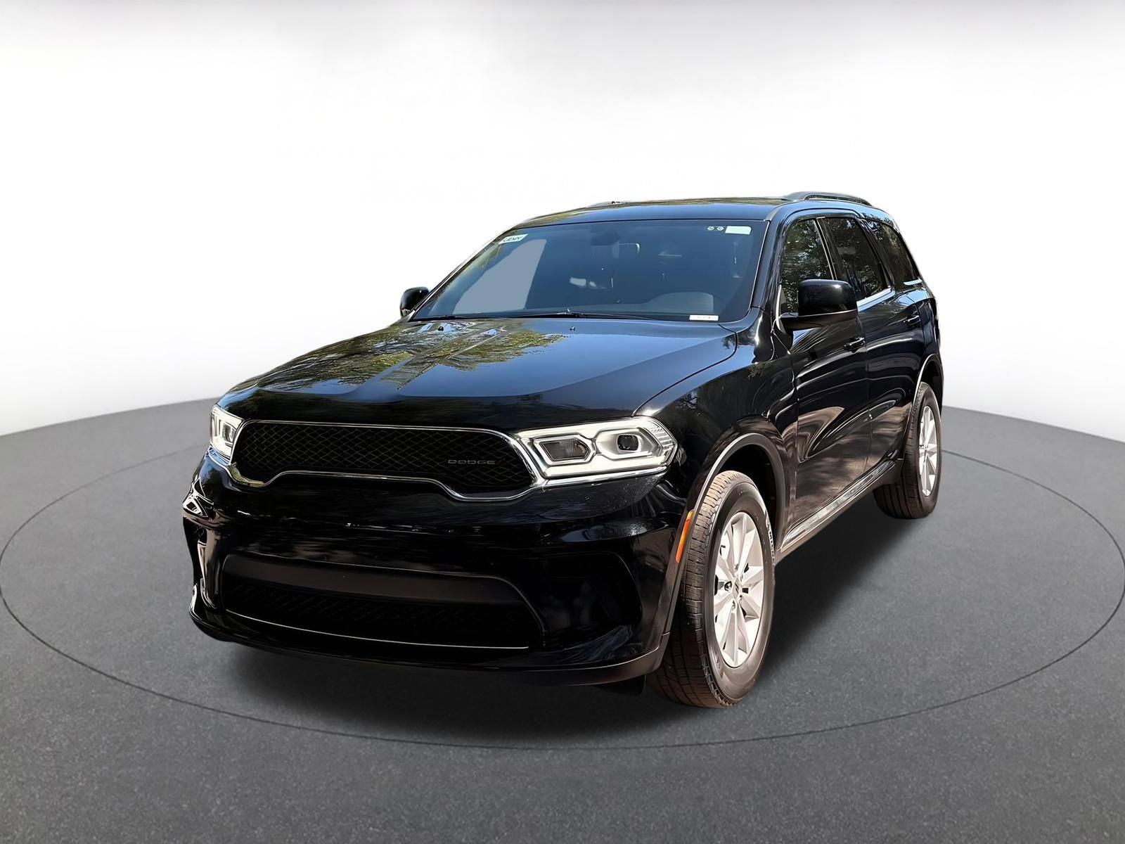 Used 2024 Dodge Durango SXT image 3