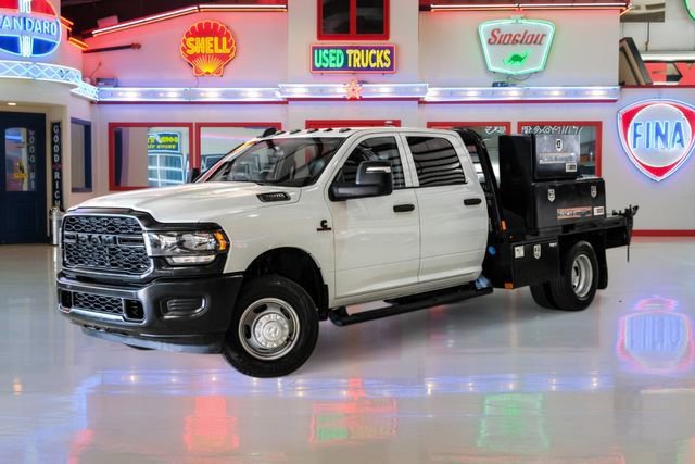 Used 2024 RAM 3500 Tradesman image 2