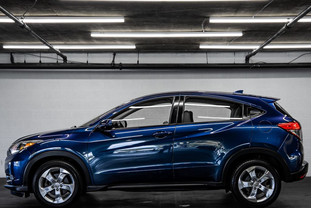 Used 2016 Honda HR-V LX image 2