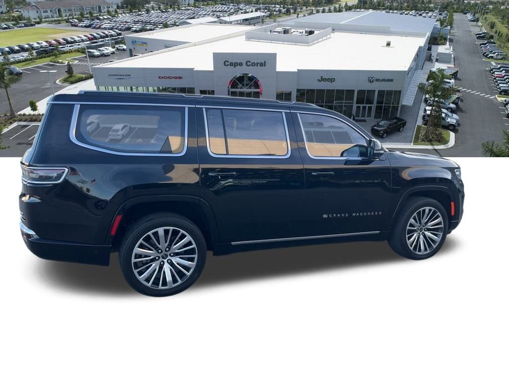 Used 2022 Jeep Grand Wagoneer Series III w/ Flexible Seating Group image 17