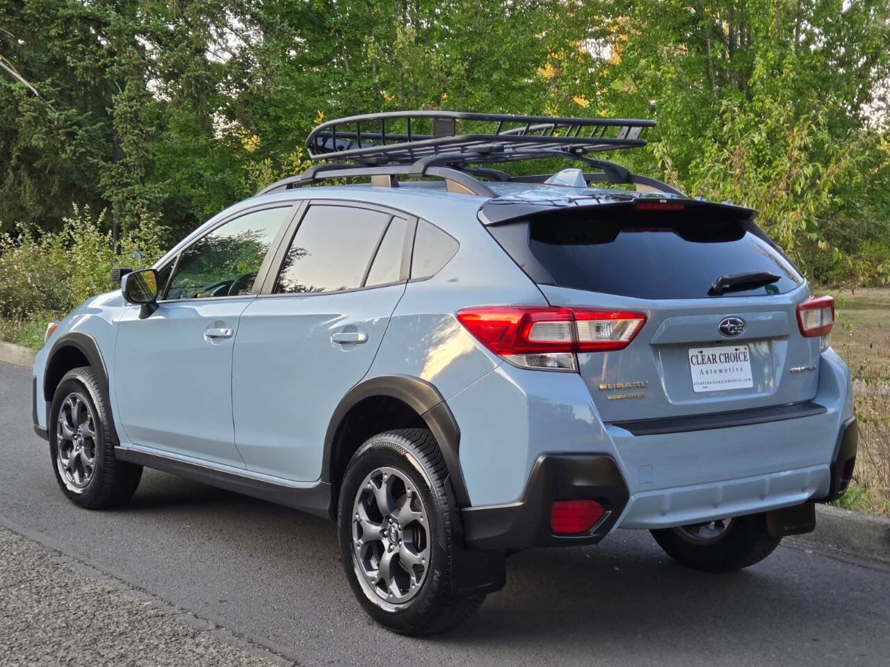 Used 2018 Subaru Crosstrek 2.0i Premium w/ Eyesight System image 3