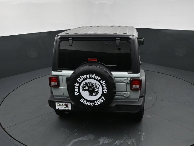 Used 2023 Jeep Wrangler Unlimited Sport AWD/4WD image 17