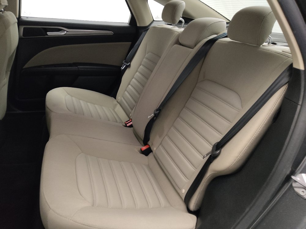 Used 2018 Ford Fusion S FWD image 18