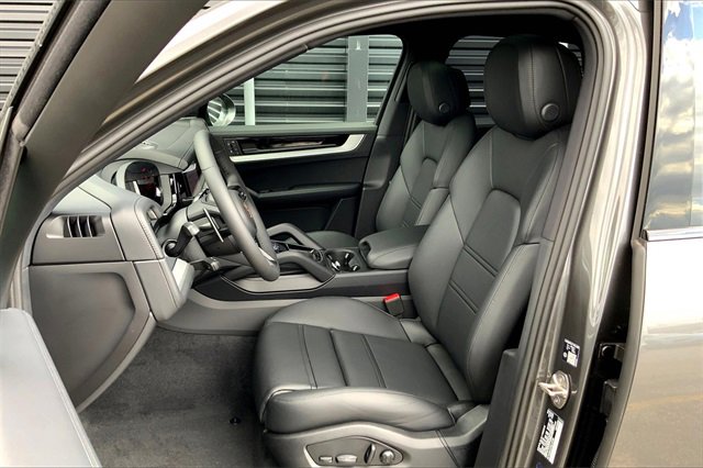New 2026 Porsche Cayenne E-Hybrid image 5