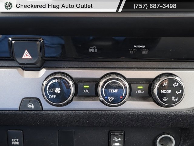 Used 2016 Toyota Tacoma SR image 31