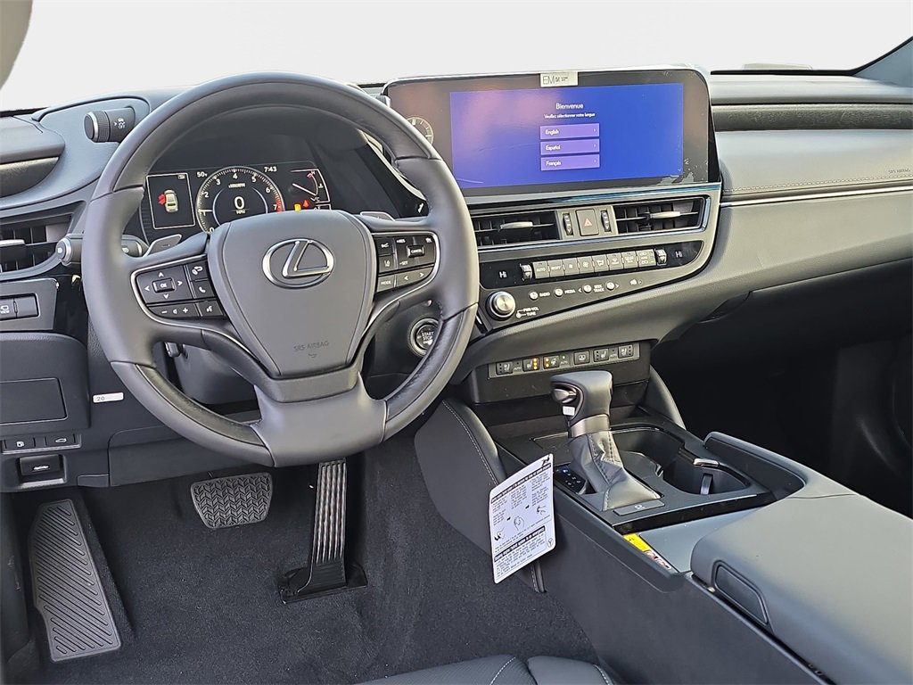 New 2025 Lexus ES 350 Luxury image 16