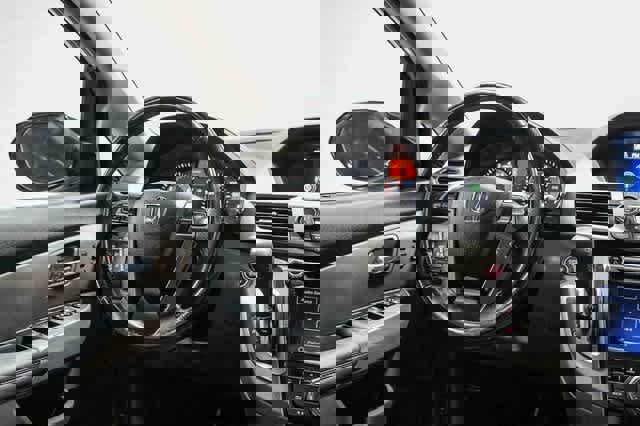 Used 2016 Honda Odyssey Touring Elite image 15