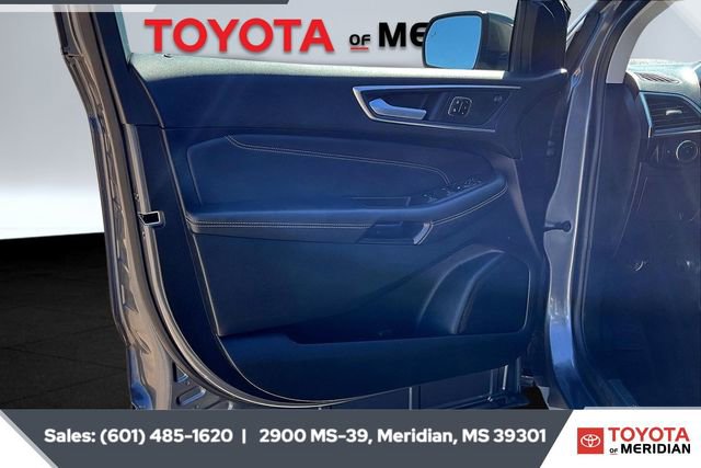 Used 2024 Ford Edge Titanium image 17