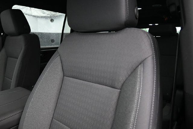 New 2026 Chevrolet Suburban LS AWD/4WD image 18