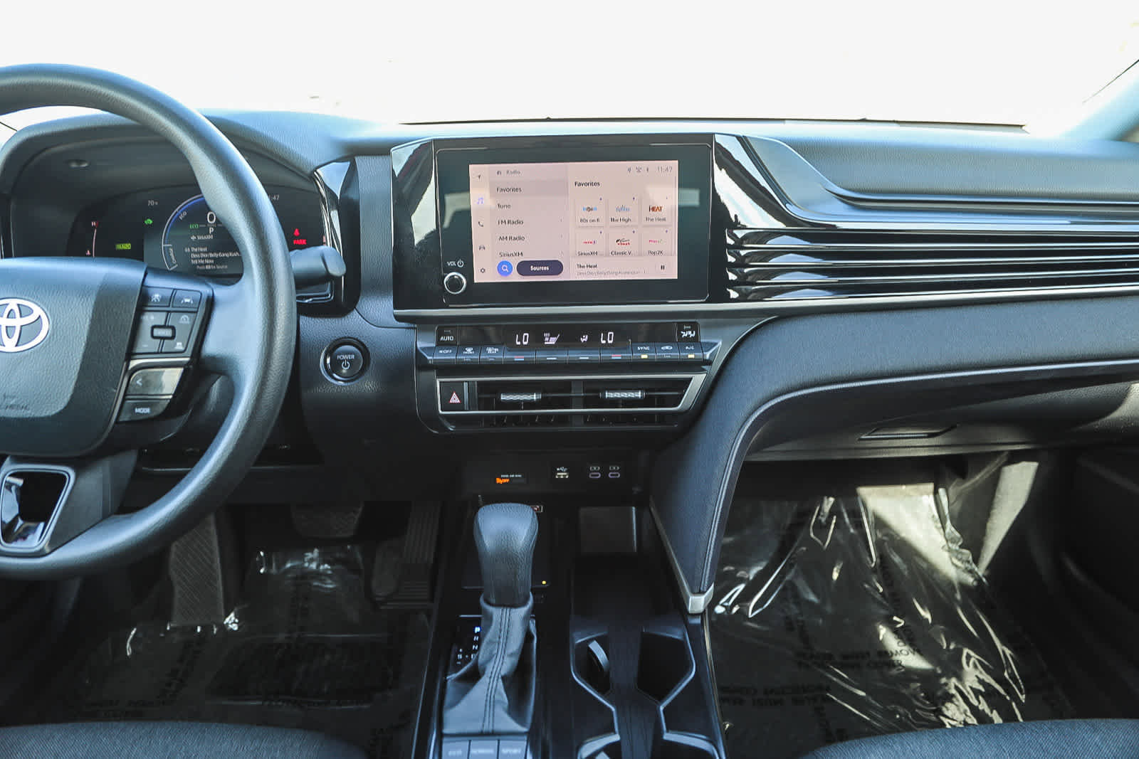 Certified 2025 Toyota Camry LE image 14