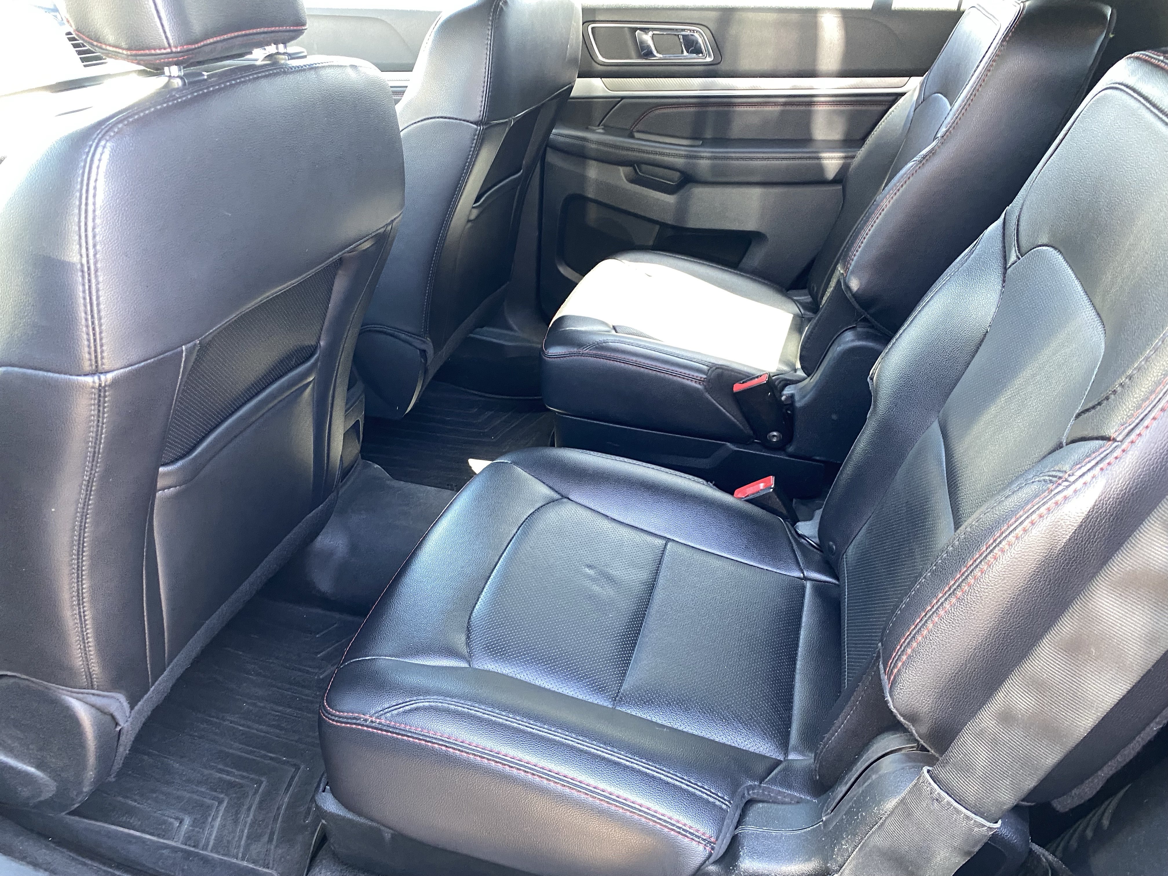 Used 2018 Ford Explorer Sport w/ Equipment Group 401A AWD/4WD image 8