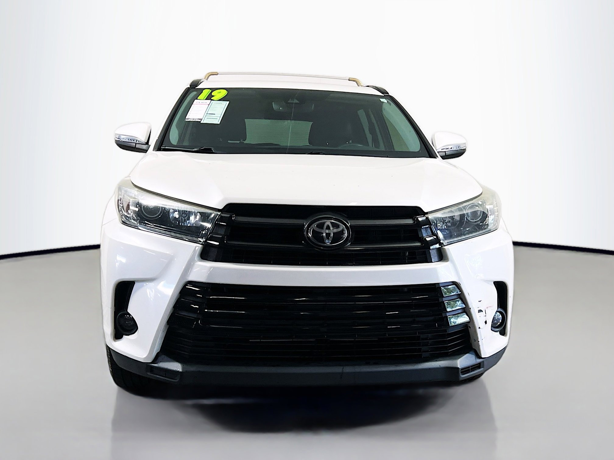 Used 2019 Toyota Highlander SE AWD/4WD image 11