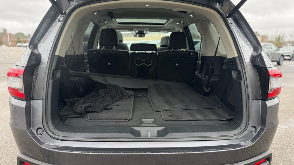 Used 2023 Honda Pilot Touring image 7