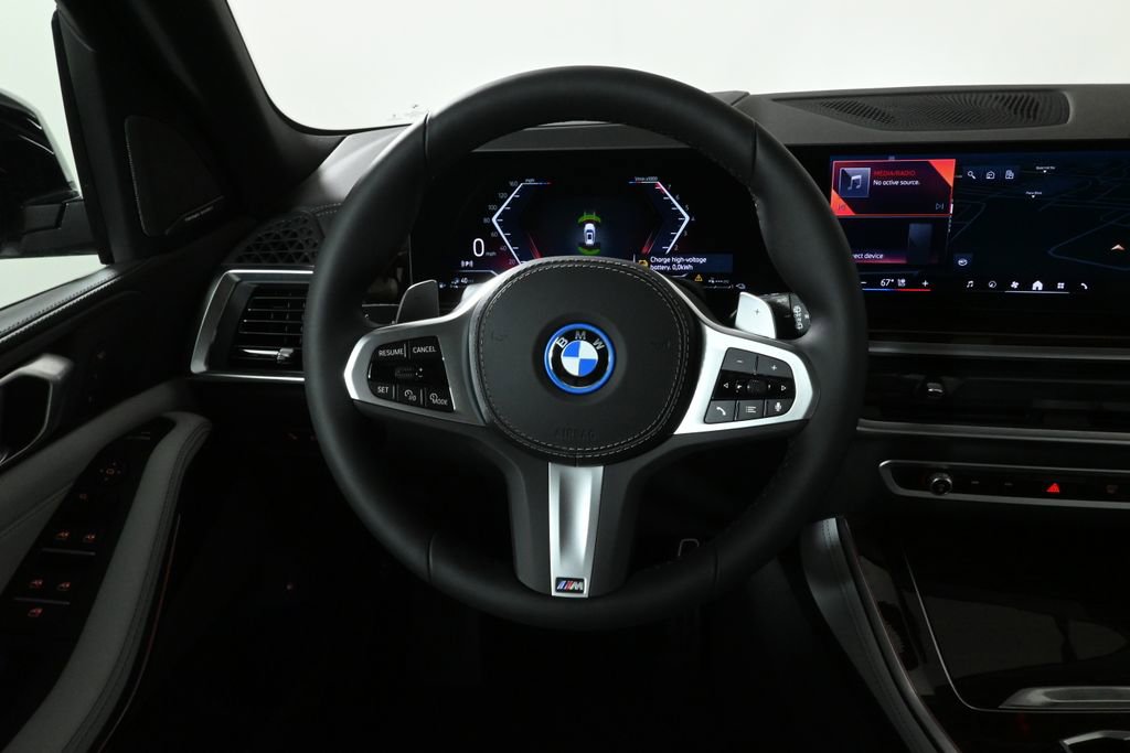 Used 2026 BMW X5 xDrive50e w/ M Sport Package AWD/4WD image 19