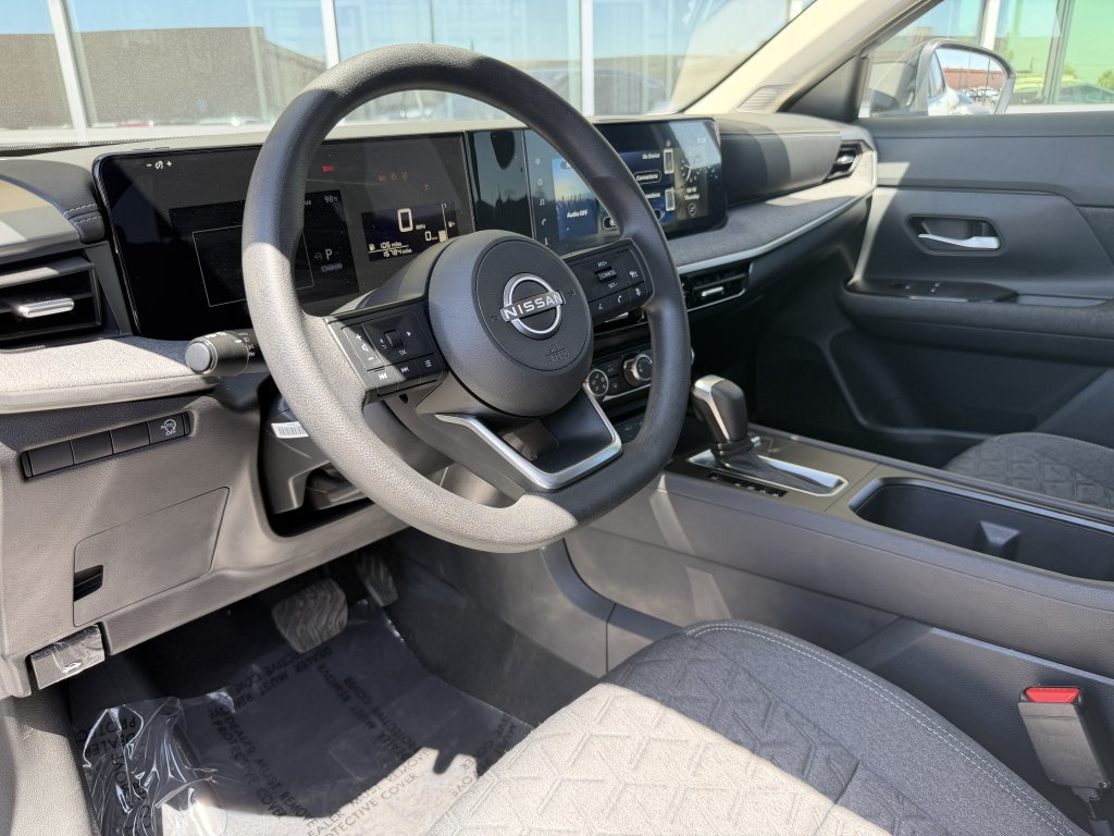 Used 2025 Nissan Kicks SV FWD image 26