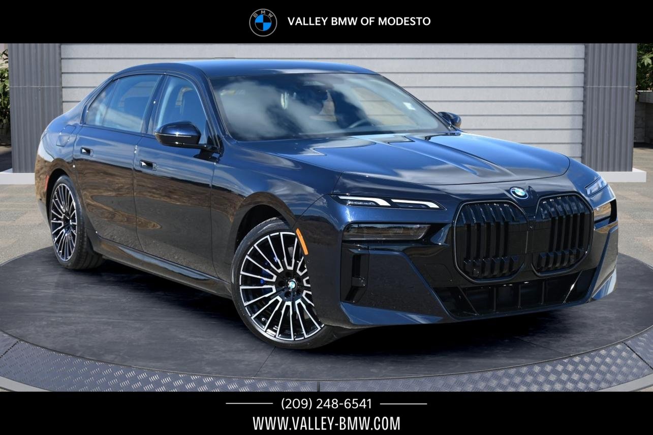 Used 2025 BMW i7 eDrive50 w/ M Sport Package