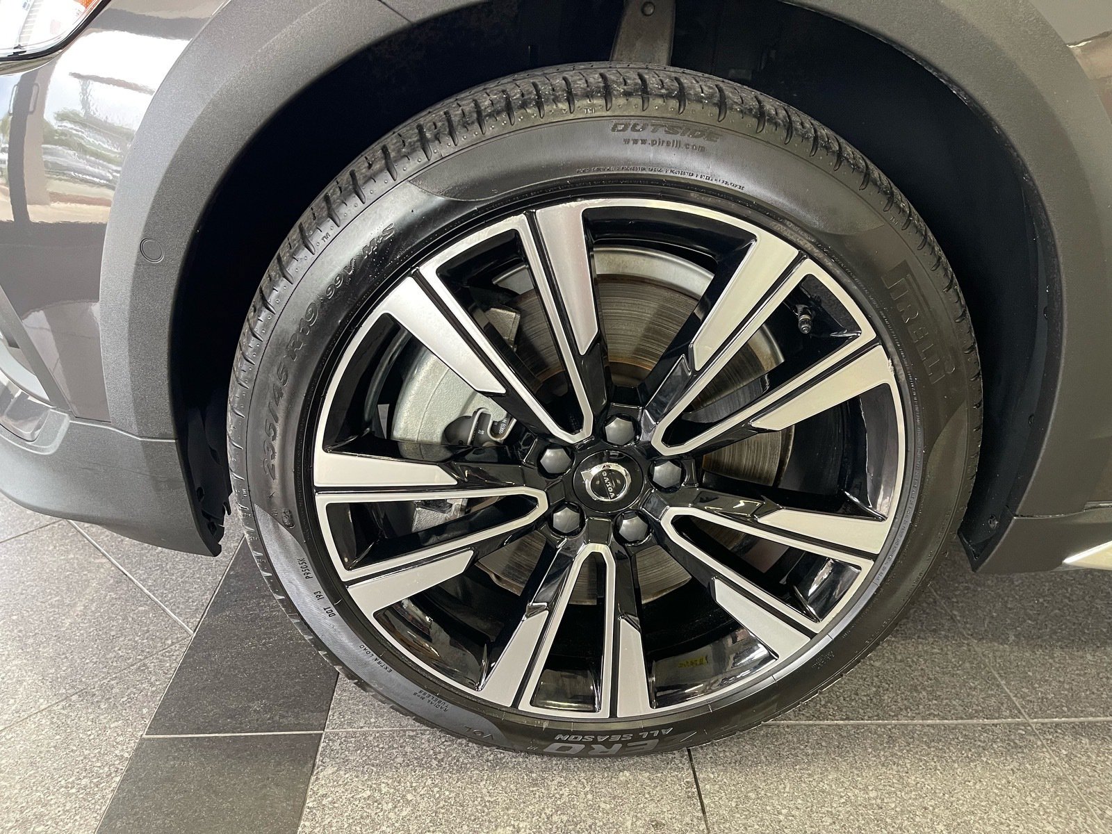 Used 2024 Volvo V60 B5 Cross Country Ultimate AWD/4WD image 21
