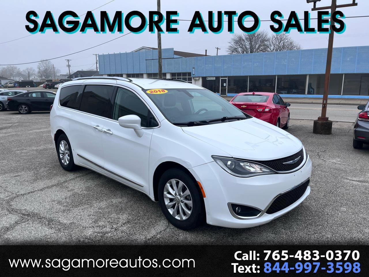 Used 2018 Chrysler Pacifica Touring-L image 1