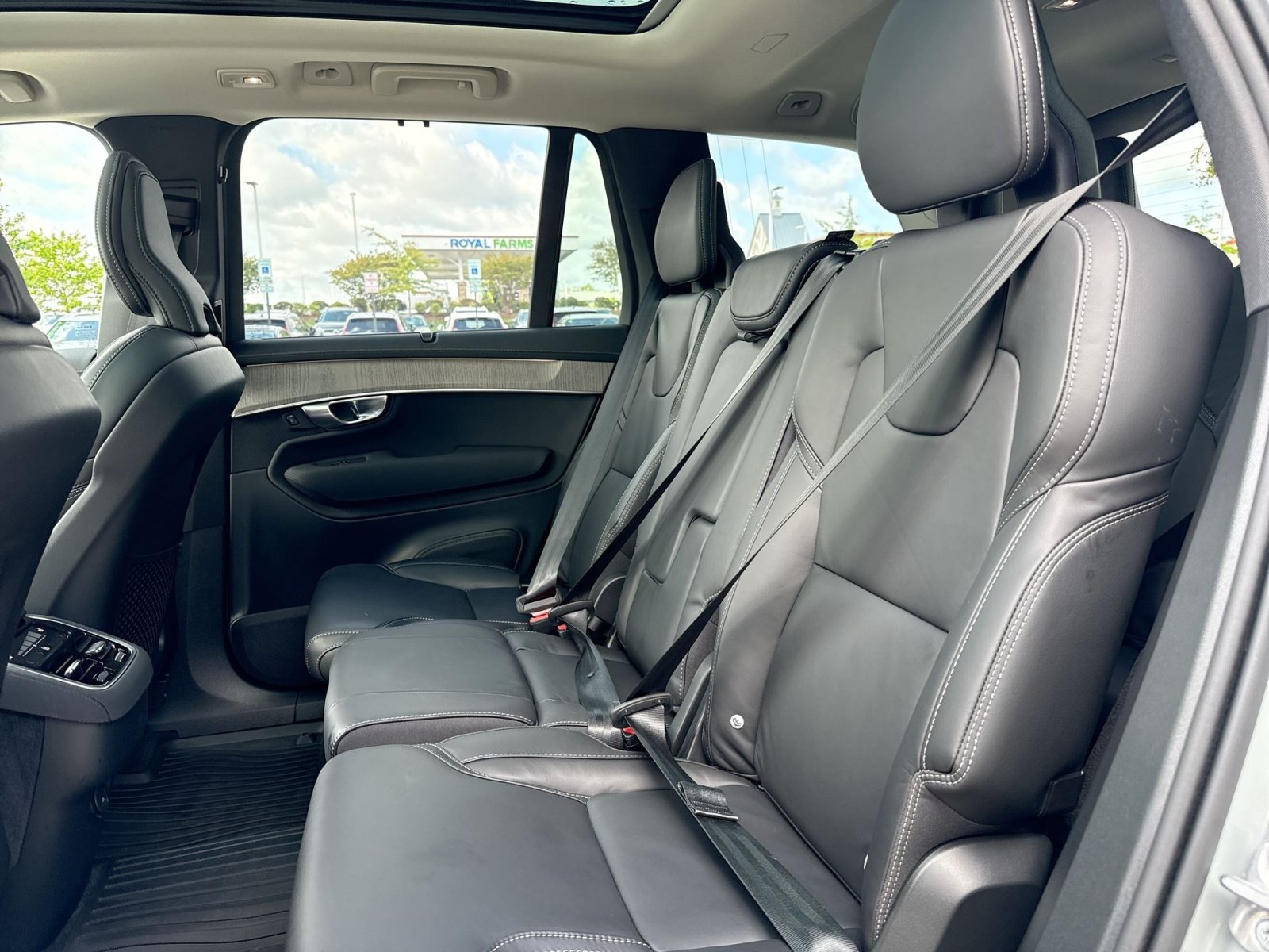 New 2026 Volvo XC90 B6 Ultra w/ Protection Package AWD/4WD image 33