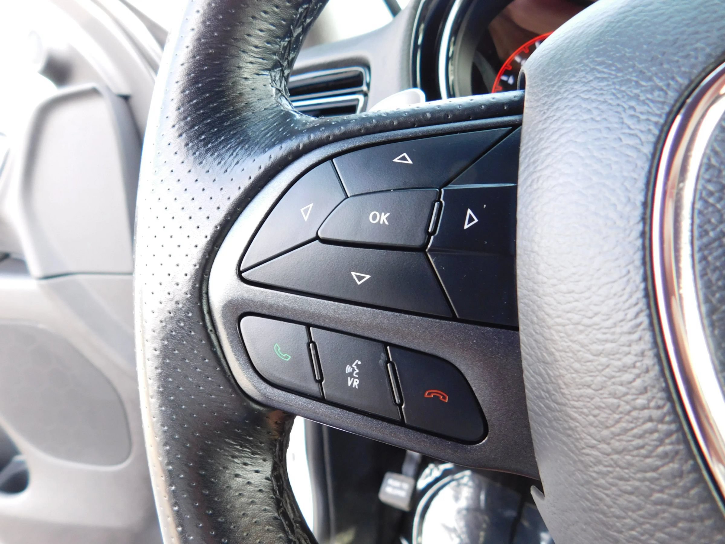 Used 2023 Dodge Durango GT RWD image 27