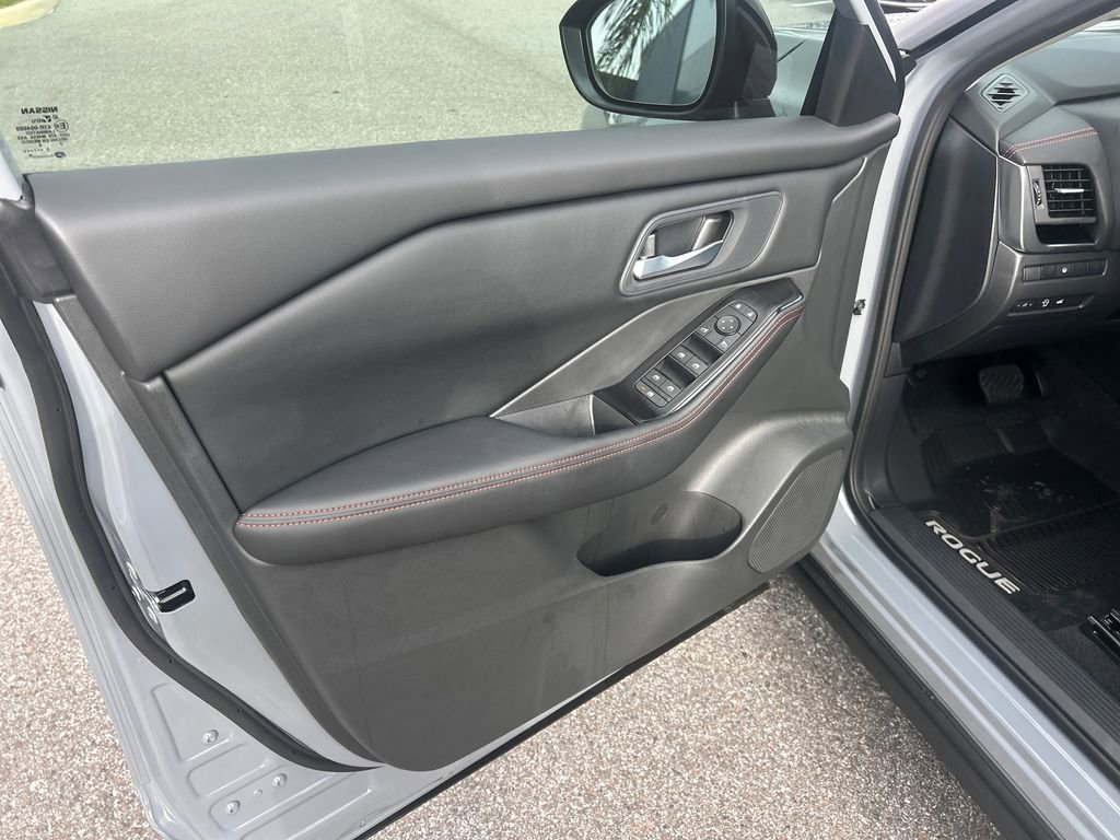 New 2026 Nissan Rogue SV image 16
