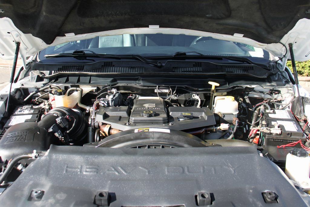 Used 2018 RAM 3500 Laramie image 13