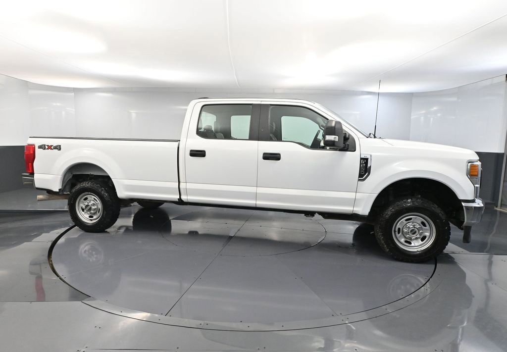 Used 2022 Ford F250 XL w/ Power Equipment Group image 4