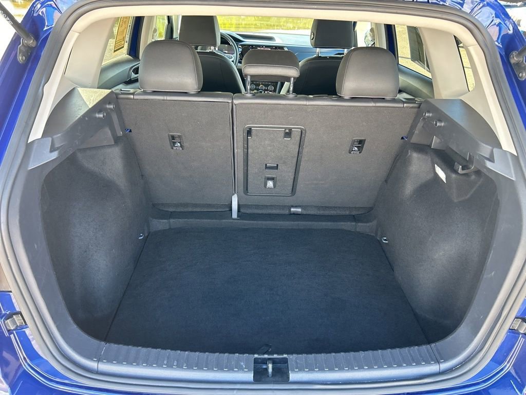 Used 2024 Volkswagen Taos SE image 29