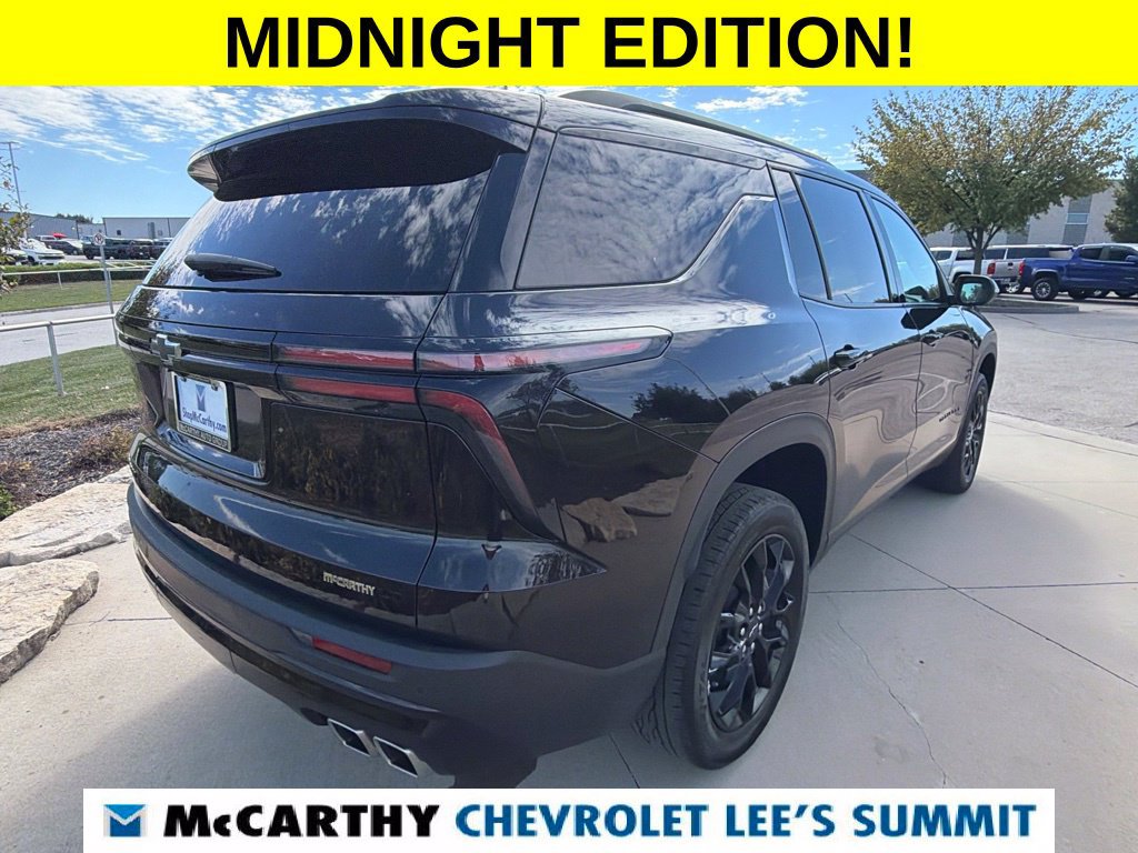 Used 2024 Chevrolet Traverse LT FWD image 12