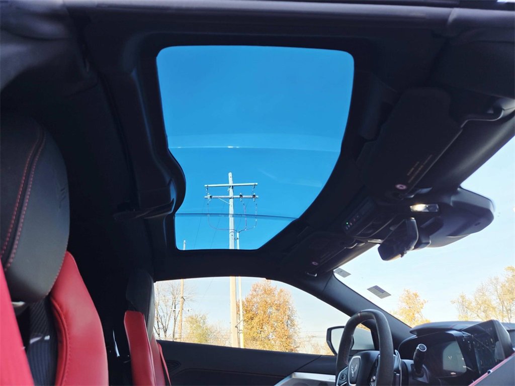 Used 2024 Chevrolet Corvette Stingray Preferred Cpe w/ Z51 Performance Package image 13