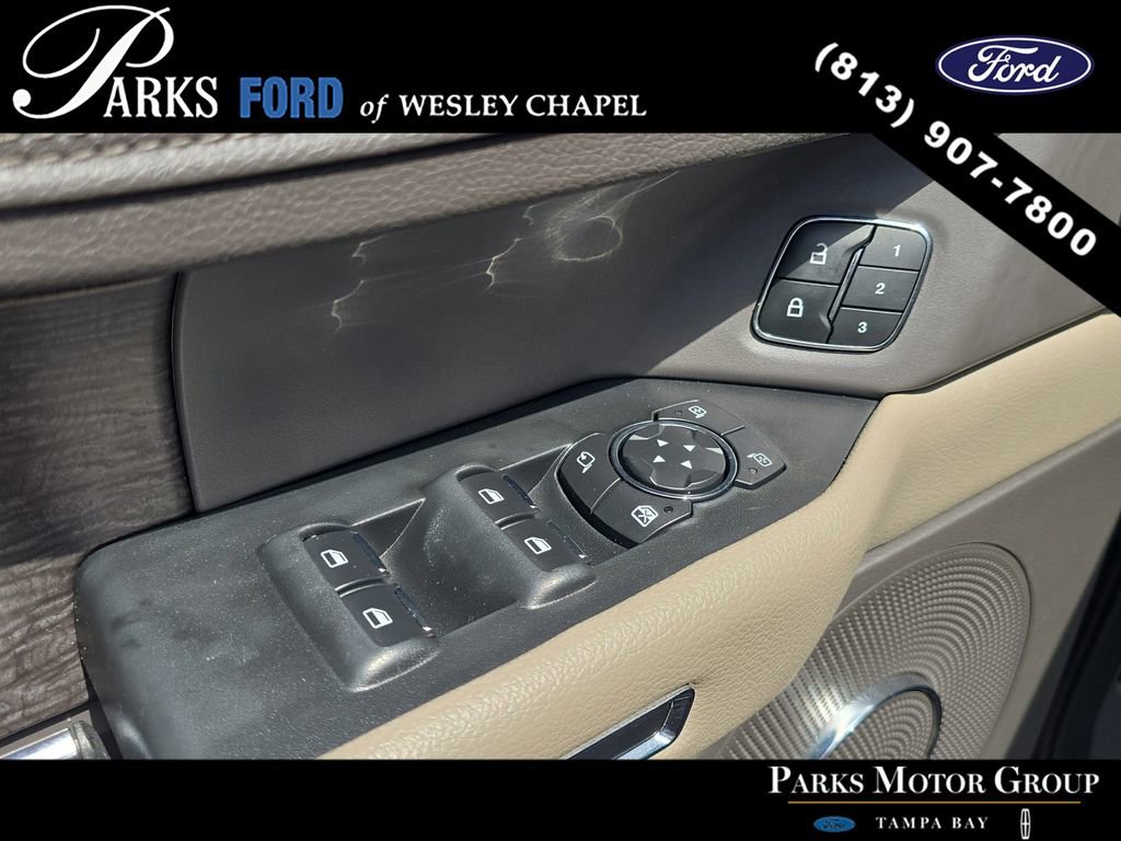 Used 2021 Ford Expedition Limited image 18