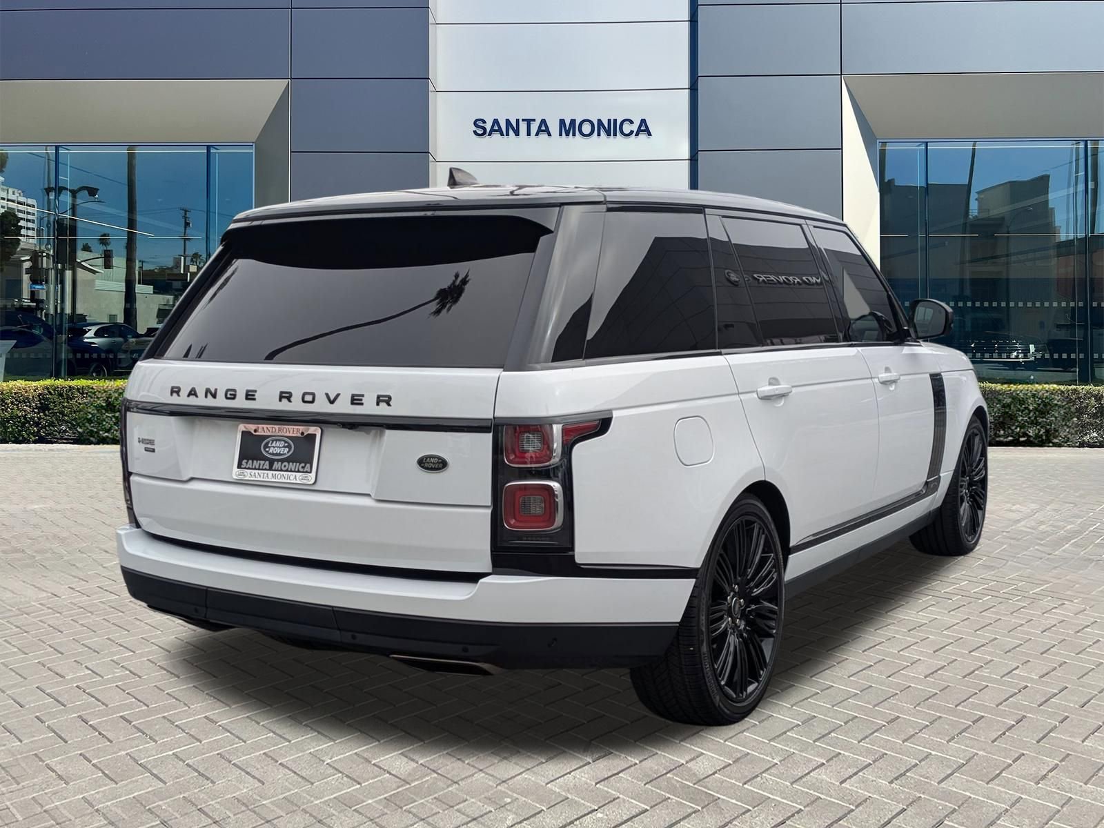 Used 2021 Land Rover Range Rover P525 Westminster Edition LWB image 5