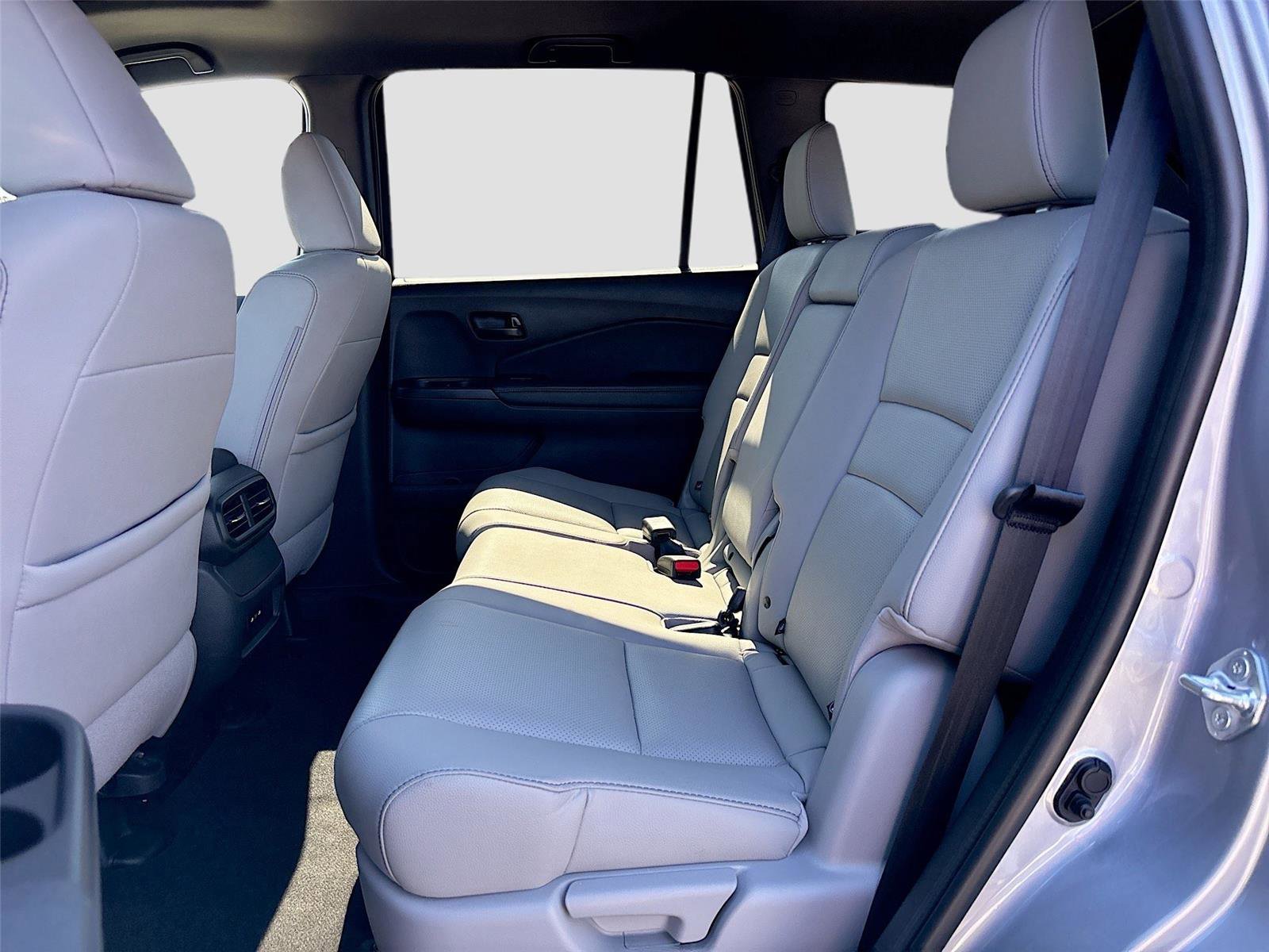 Certified 2025 Honda Passport EX-L image 29