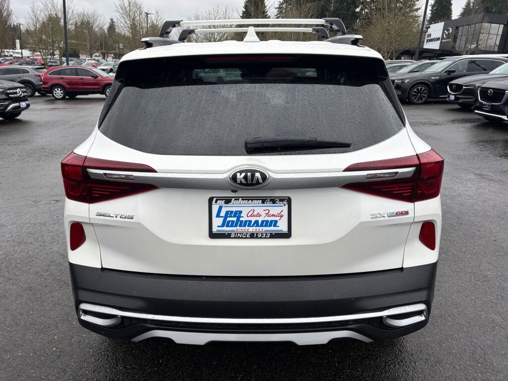 Used 2021 Kia Seltos SX w/ SX Sunroof Package image 6