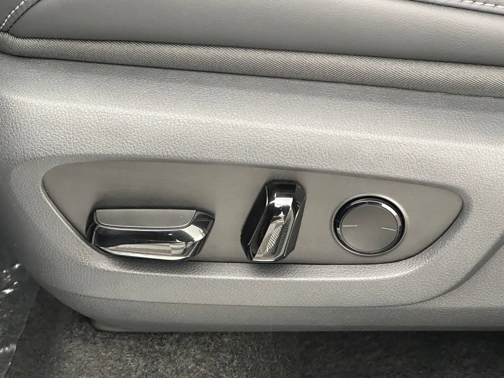 New 2026 Lexus TX 500h AWD image 40